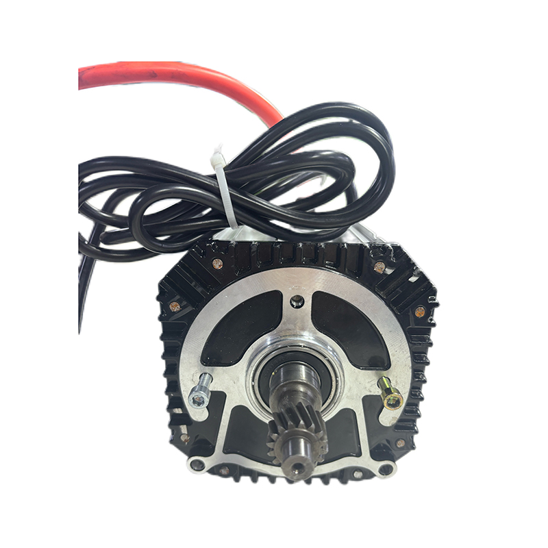 Motor pacuan tengah